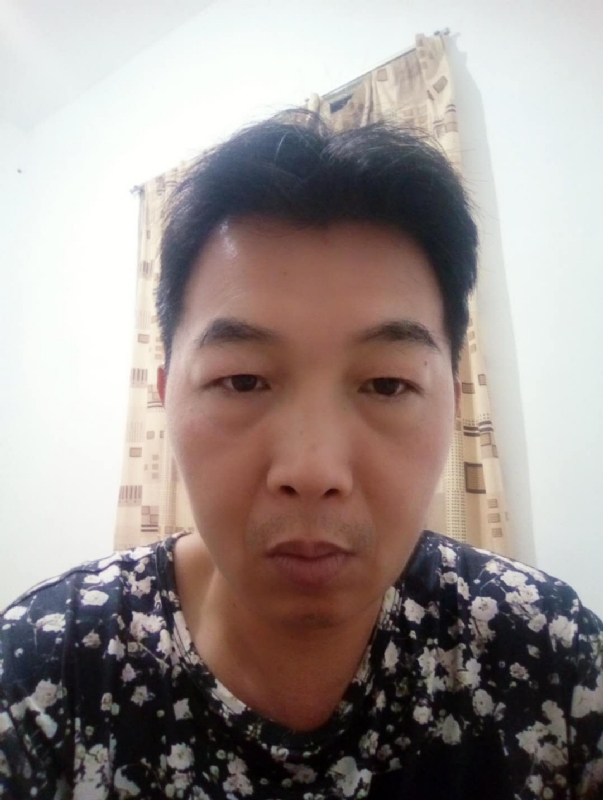 繁华哀伤的第一张照片--泰宁相亲网