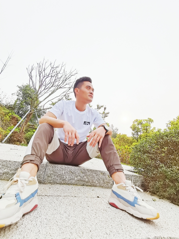 一个人，干净利落的第一张照片--泰宁相亲网